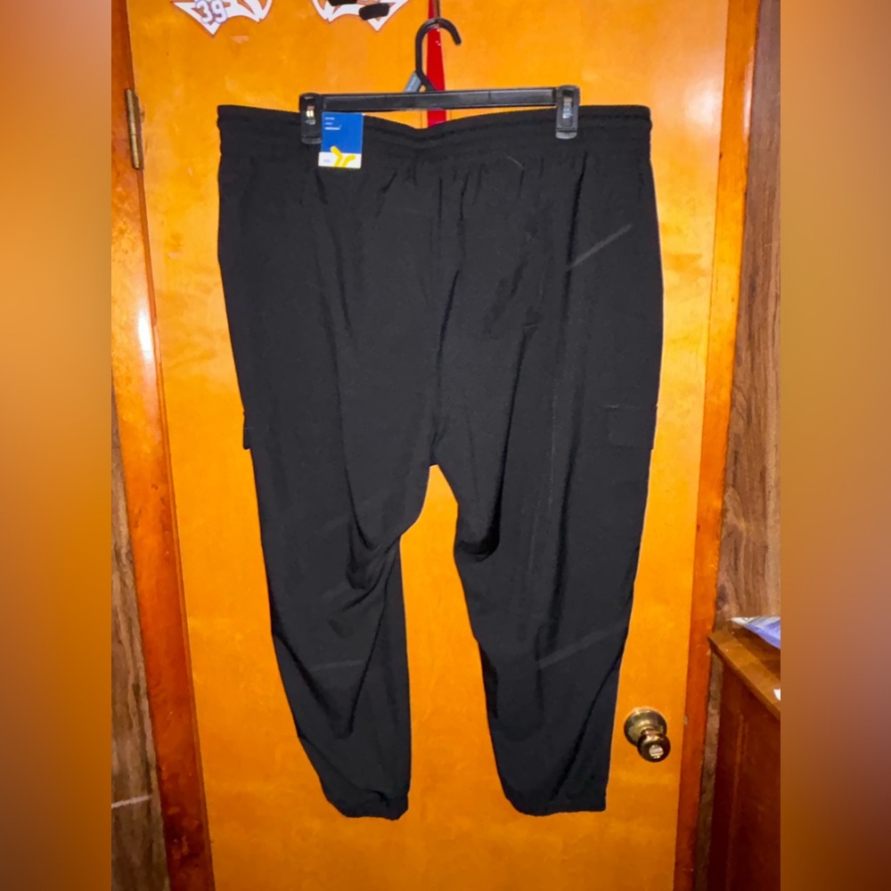 Brand New! Never Worn! Old Navy High Waisted StrechTech Cargo Joggers!